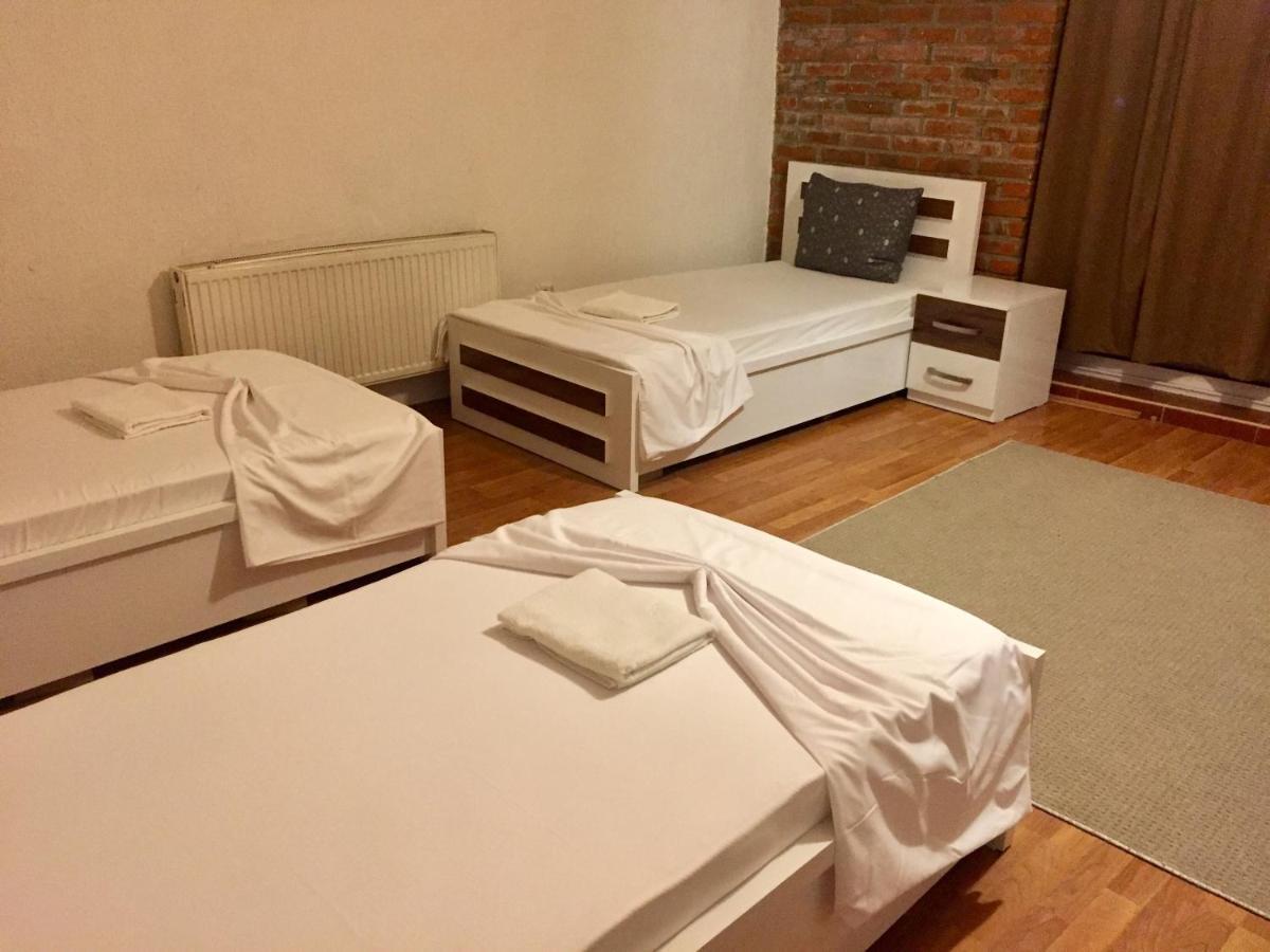 Hotel Bavaria Prisztina Zewnętrze zdjęcie