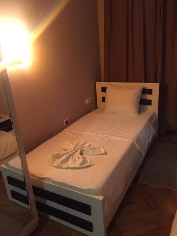 Hotel Bavaria Prisztina Zewnętrze zdjęcie