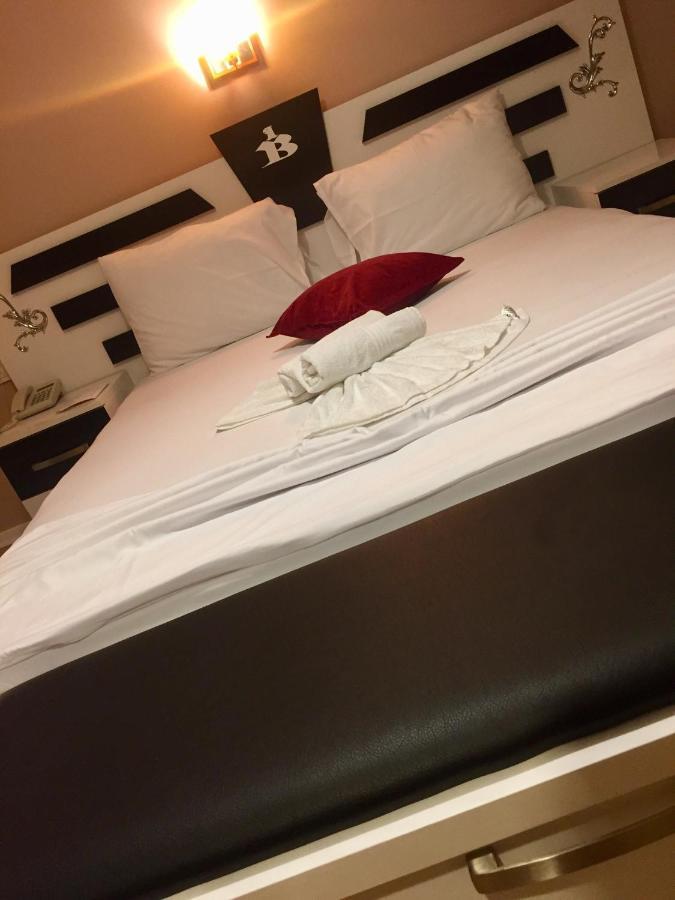 Hotel Bavaria Prisztina Zewnętrze zdjęcie