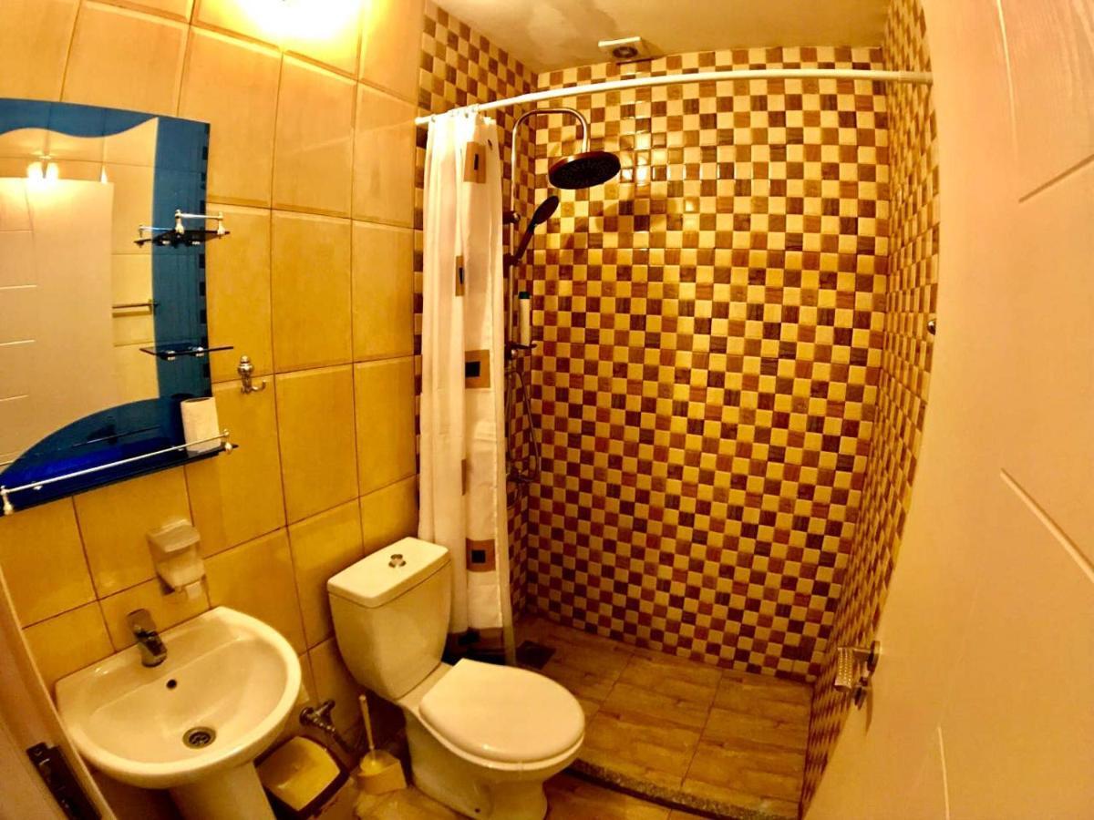 Hotel Bavaria Prisztina Zewnętrze zdjęcie
